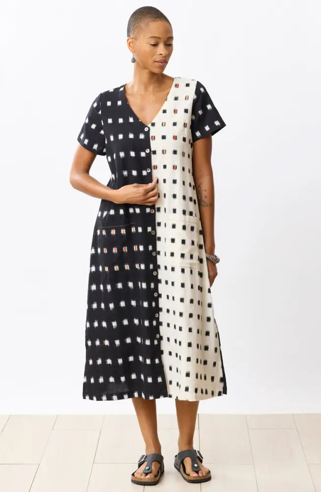 Rajouri Ikat Button Front Midi Dress - Soft white/Black